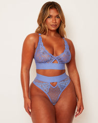 Julisa Brief : Carolina Blue
