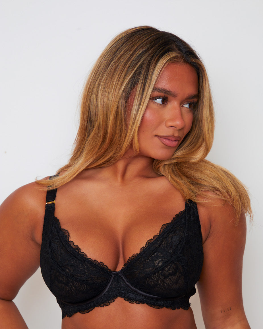 Close-up of the Tutti Rouge Harlow Fuller Bust Bra in Midnight Black showcasing soft floral lace cups, underwired support and a flattering plunge neckline.